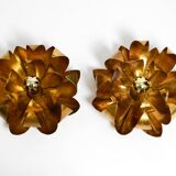 Pair of 70's gilded floral Regency wall or ceiling lamp with large leaves