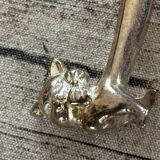 Cat knife holder