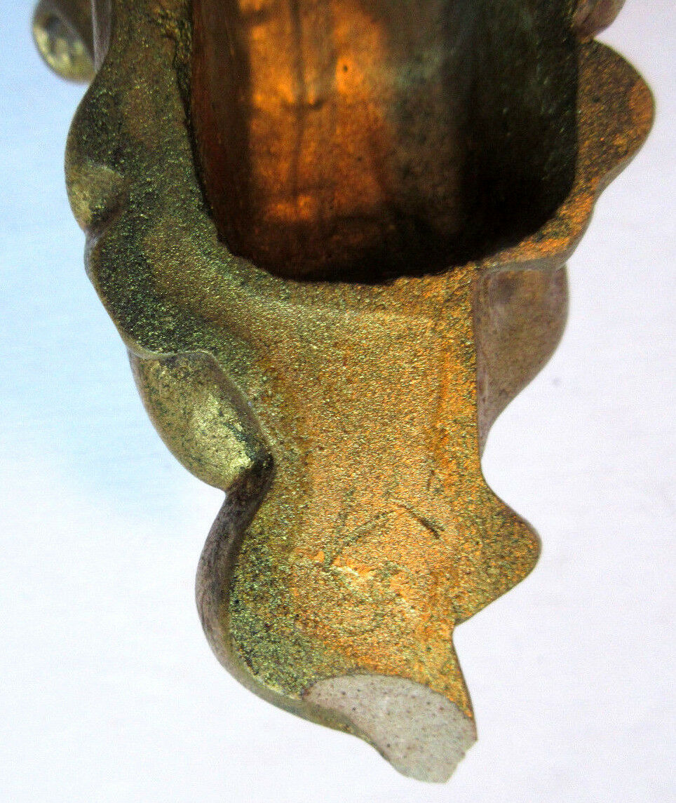 Venetian wall console, sculpted and gilded plaster, Acanthes Napoleon III style