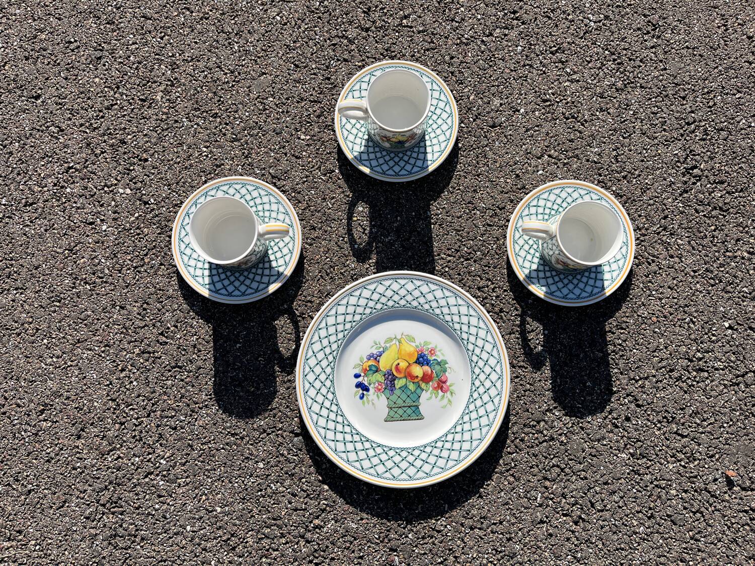 Villeroy and Boch Basket coffee cup set