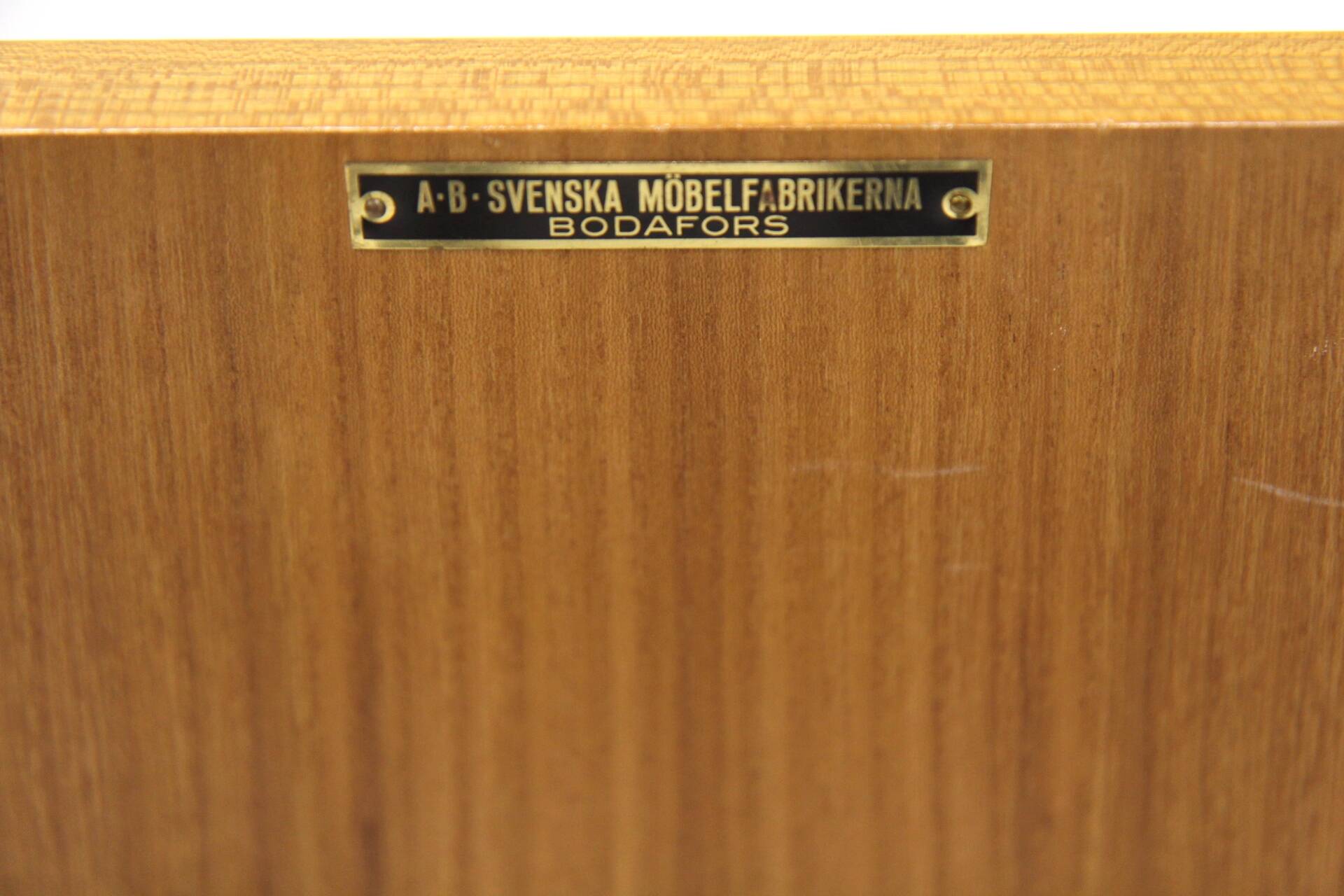 Commode  scandinave en bouleau, Axel Larsson, Bodafors, Suède, 1960
