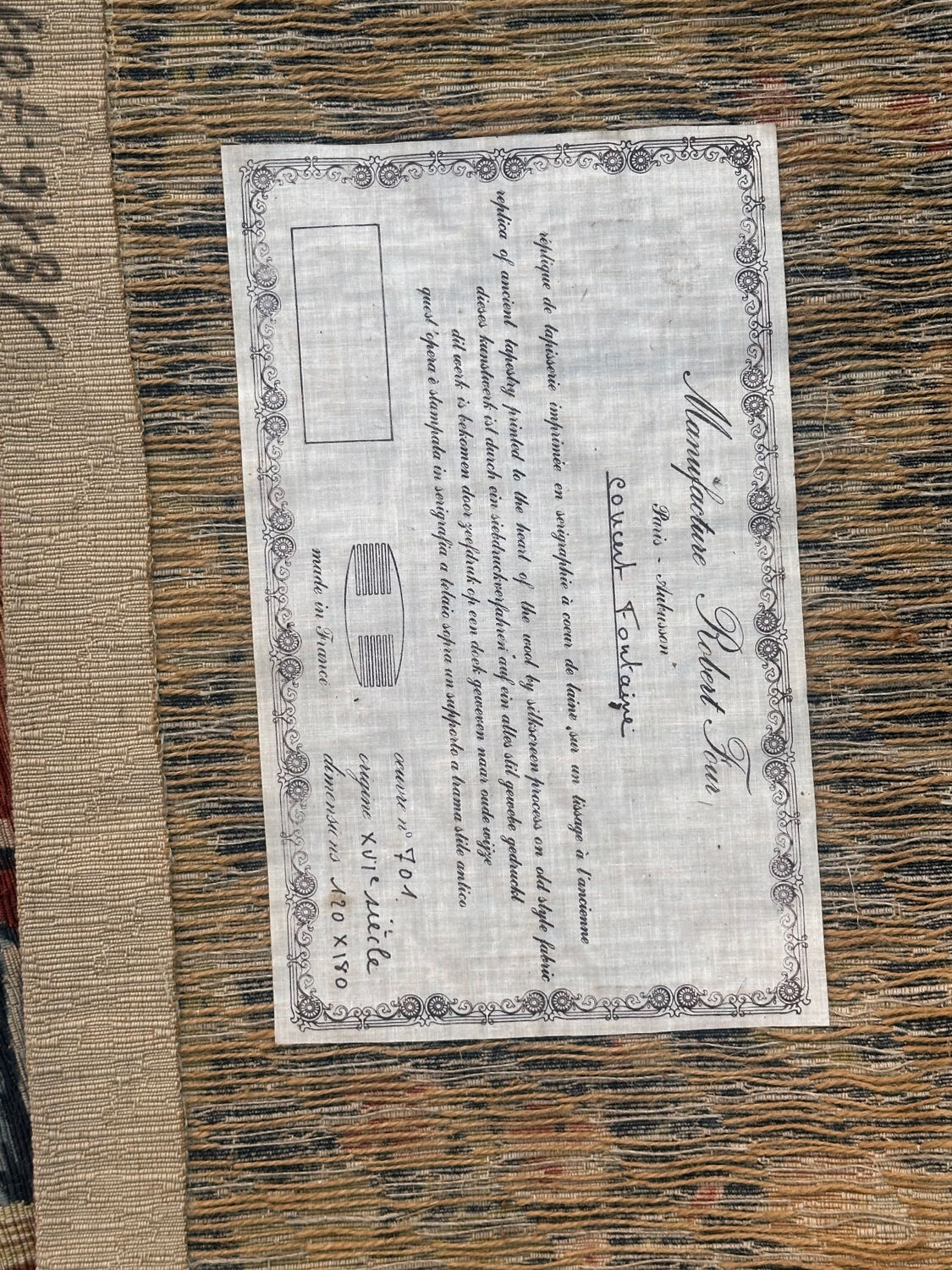 Hand-screen printed tapestry "concert of fountains"