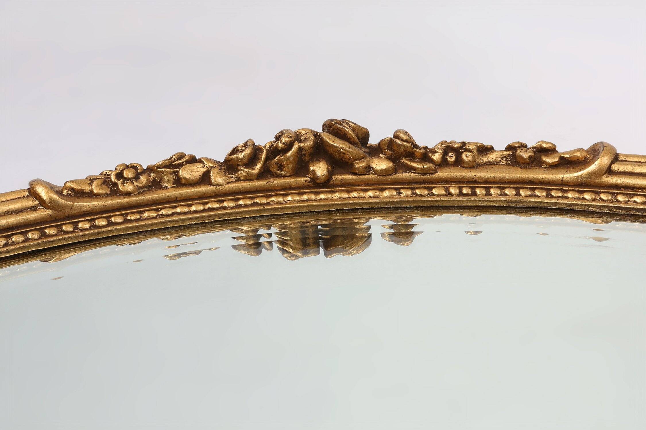 Large Antique Oval Gilt Mirror in Wood and Plaster, Belgium, 1900s