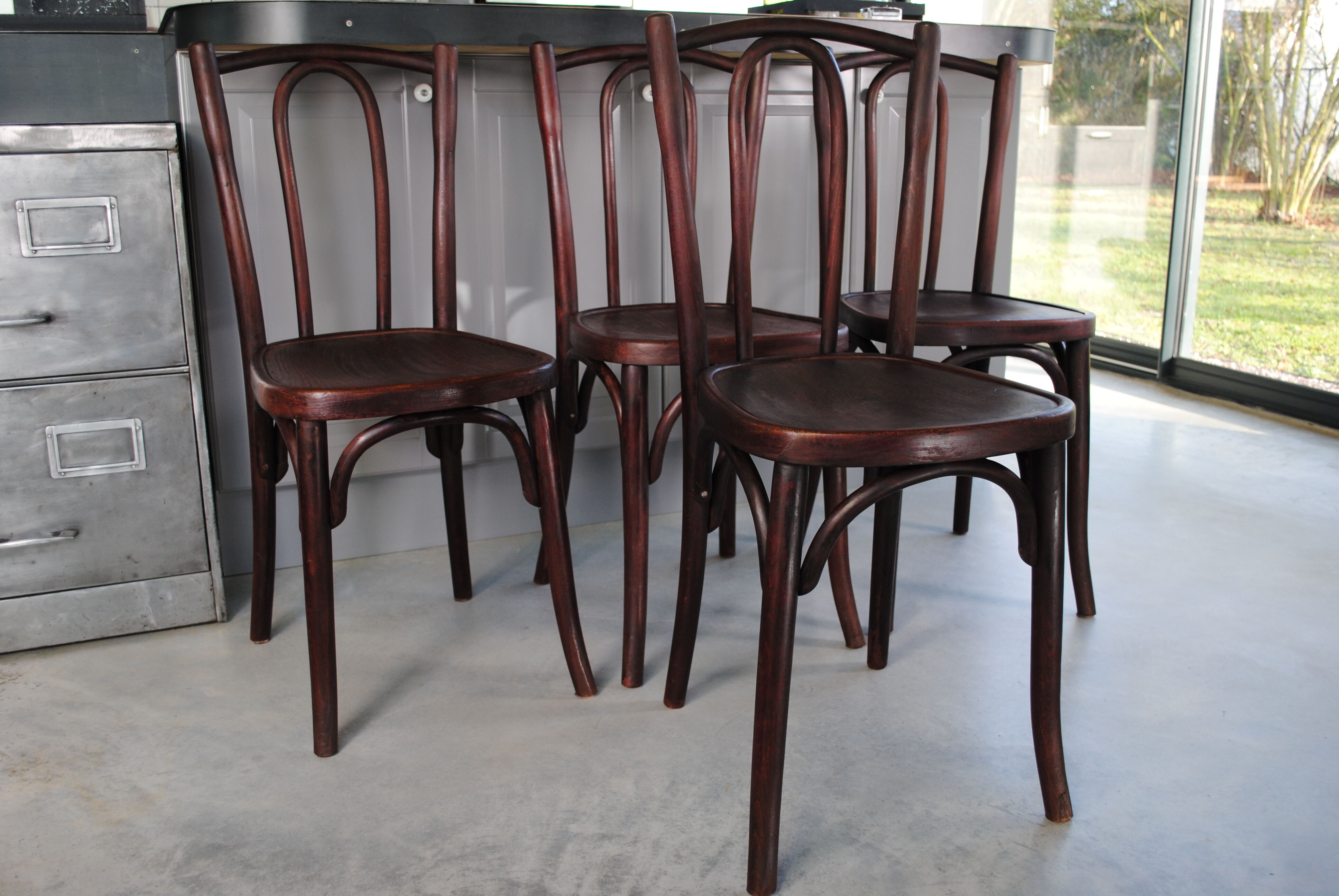 4 Thonet chairs