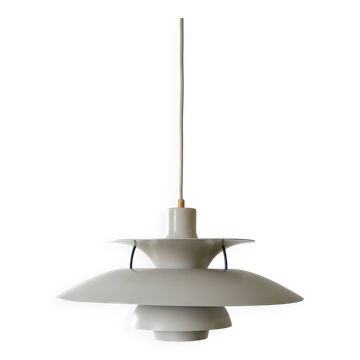 Hanging lamp "PH5" by Poul Henningsen for Louis Poulsen