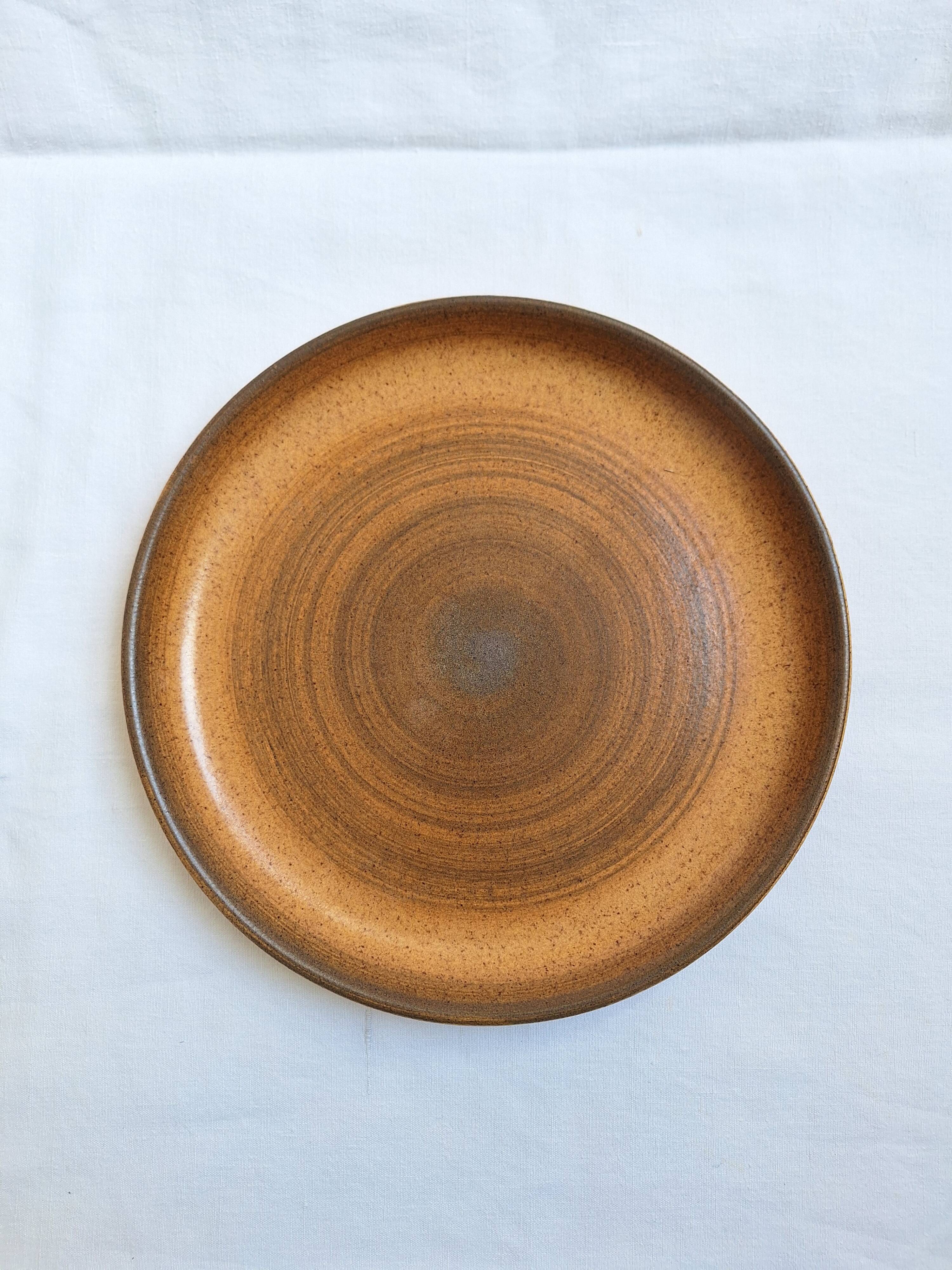Longchamp round stoneware dish