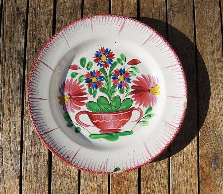 Ancienne Assiette Saint Clément : Panier de Fleurs