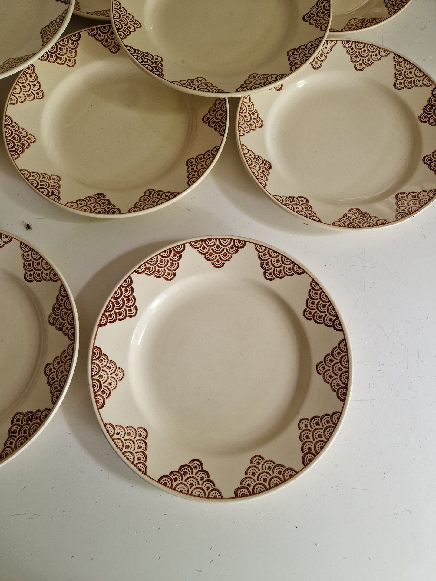 Set of 14 Flat Plates Saint Amand Model 4054