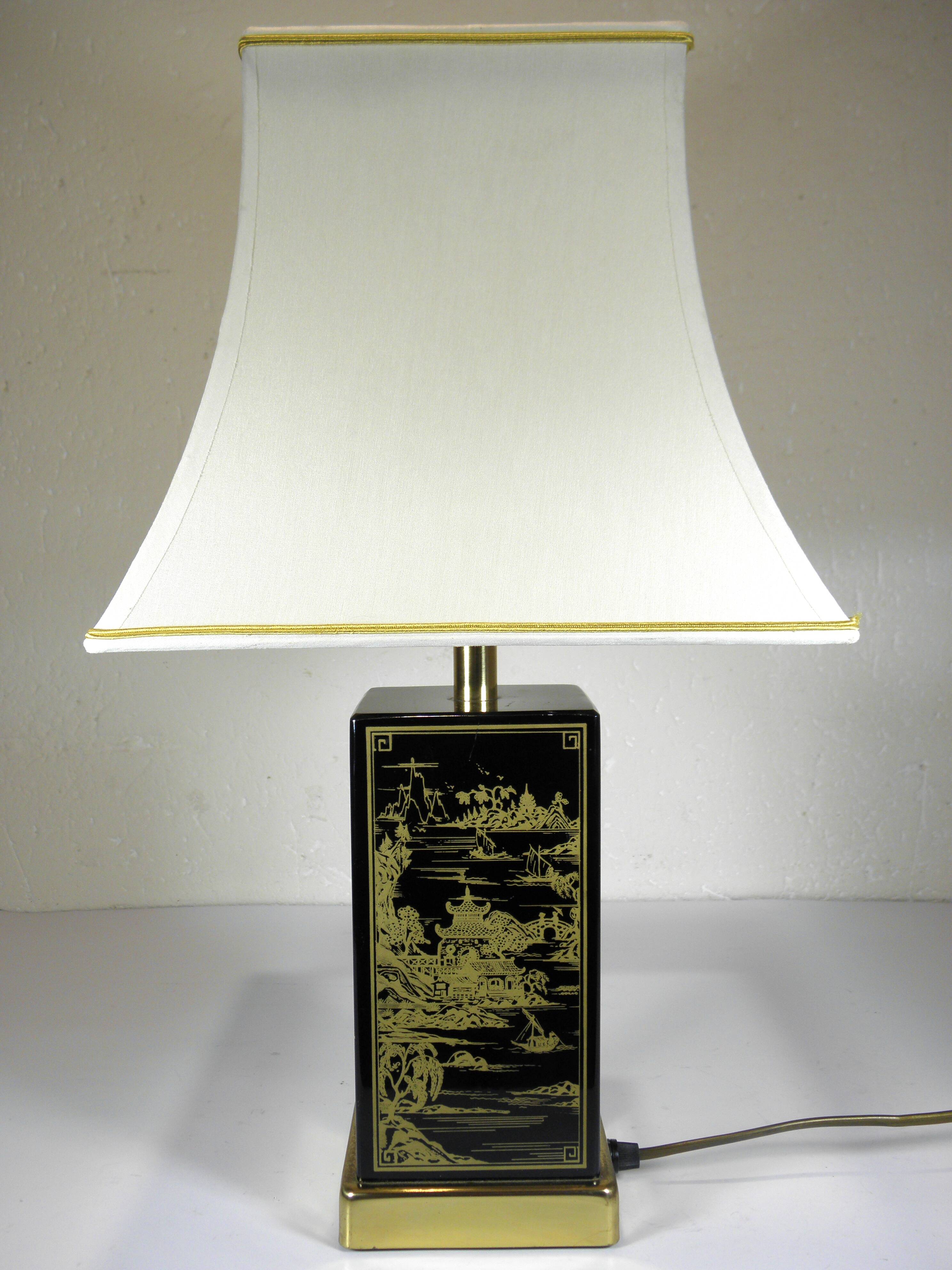 Pagoda lamp from the 1970s