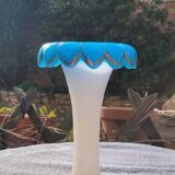 Vase in soapy opaline and flag blue corolla