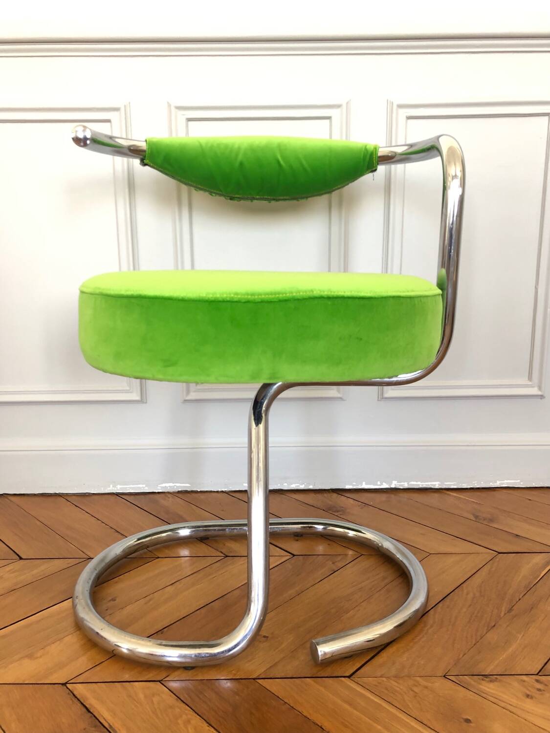 Italian Cobra chair, design Giotto Stoppino 1970
