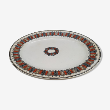 Vintage oval dish in English earthenware