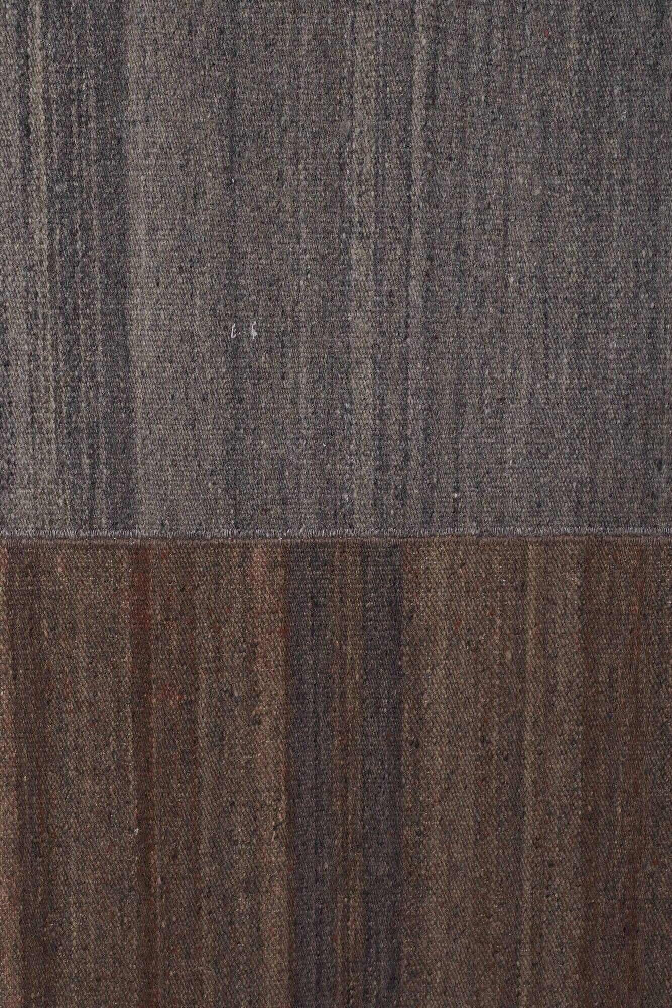 Vintage Turkish kilim, handwoven, 282x372 cm.