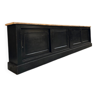 Large workshop cabinet with sliding doors