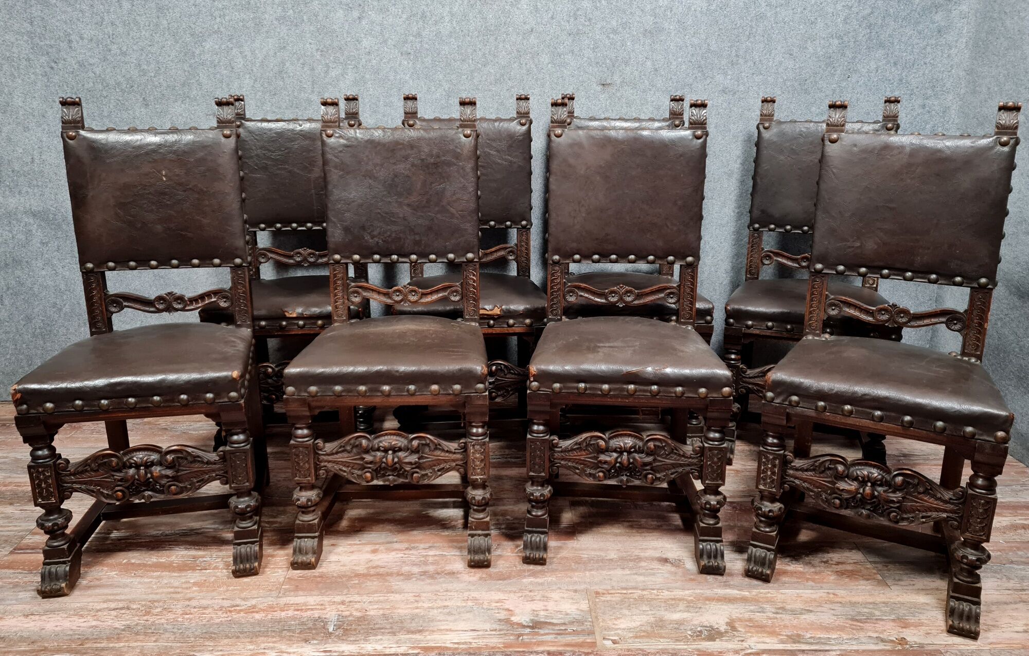 Series of 8 Renaissance chairs in oak with brown patina circa 1850