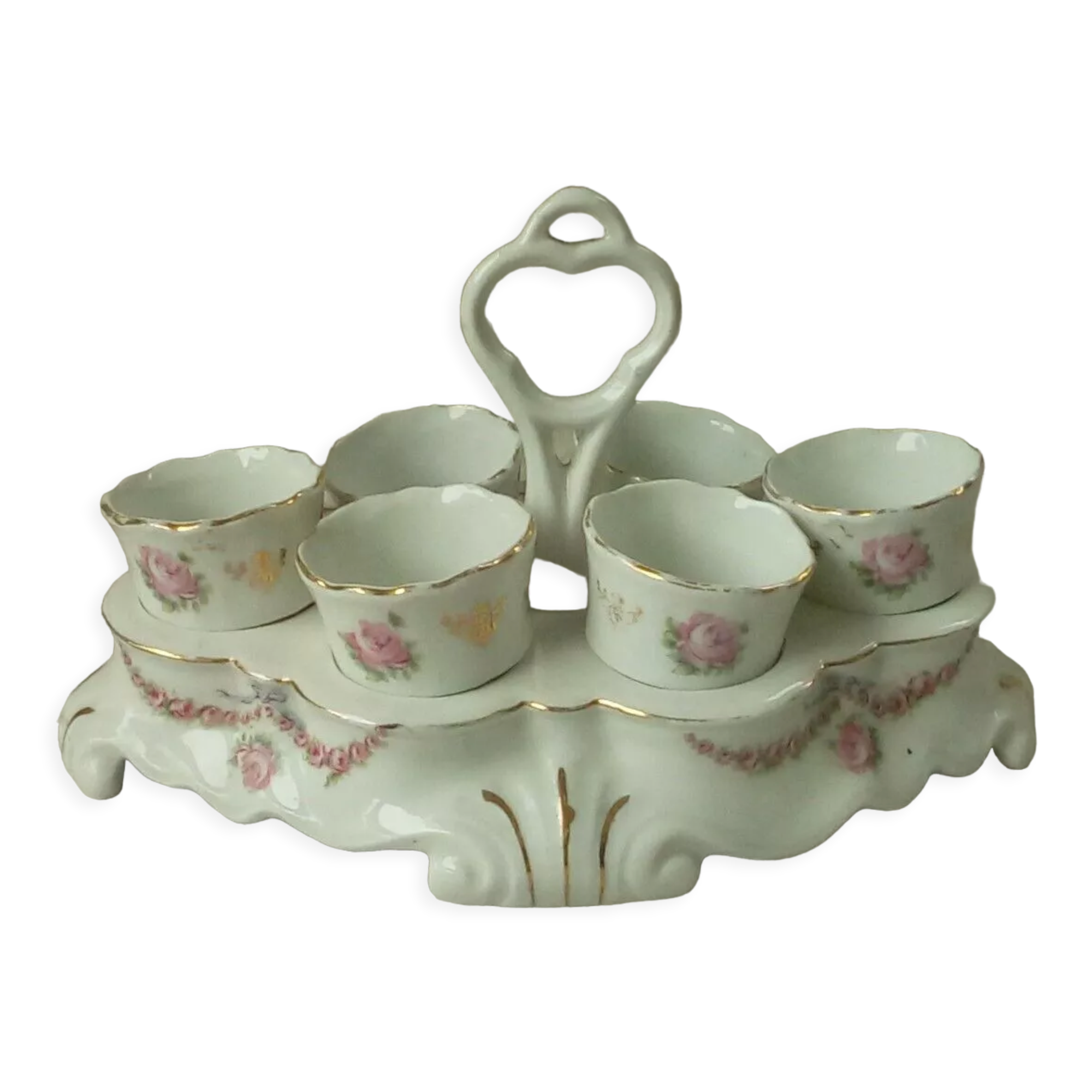 Porcelain shell service decorated garland of flowers