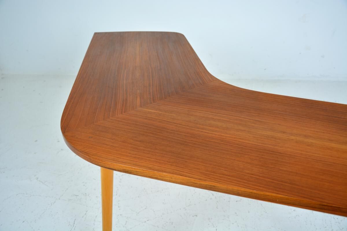 Coffee table 'boomerang' free-form dating back to the 1960s
