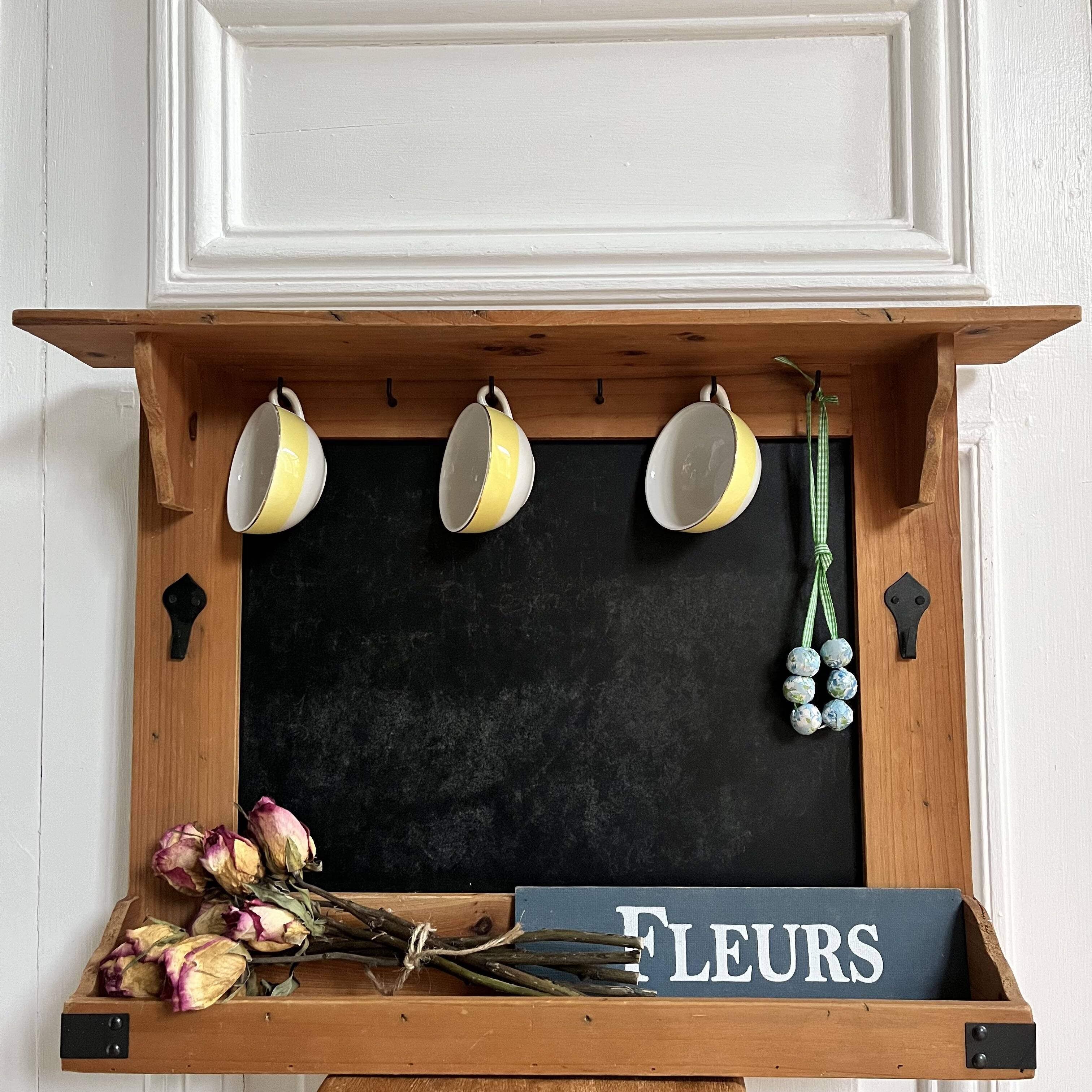 Workshop kitchen hook shelf