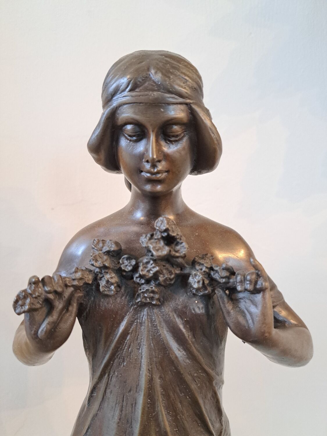 Art Nouveau bronze female sculpture