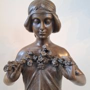 Sculpture femme art nouveau en bronze