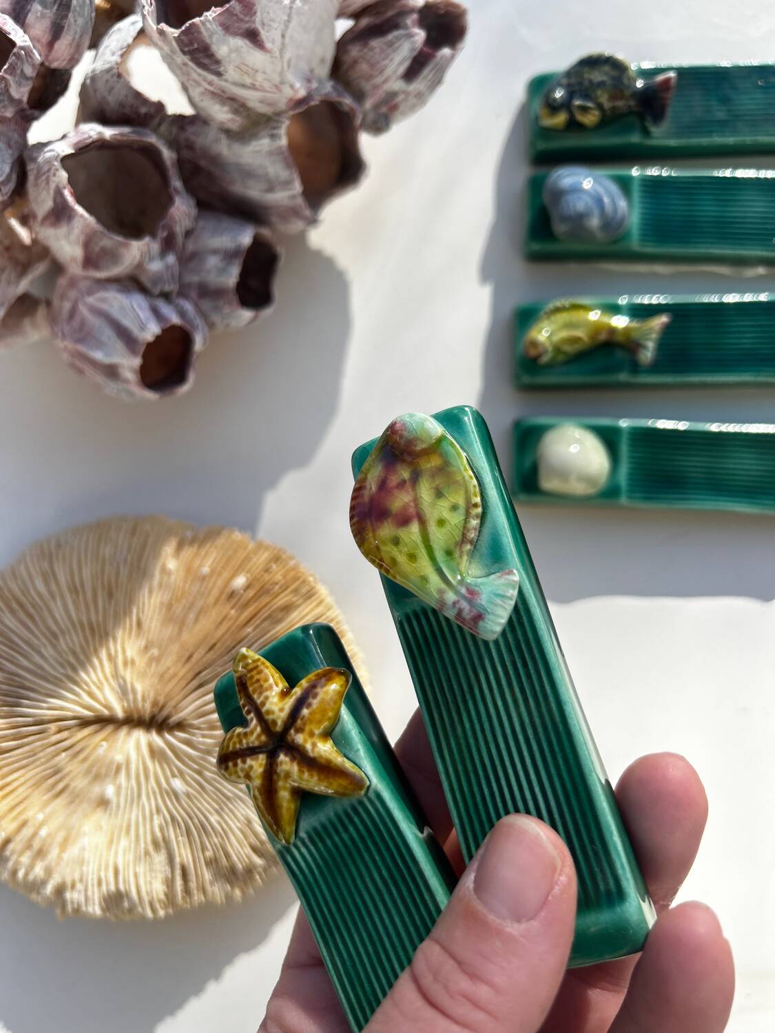 Barbotine knife holder