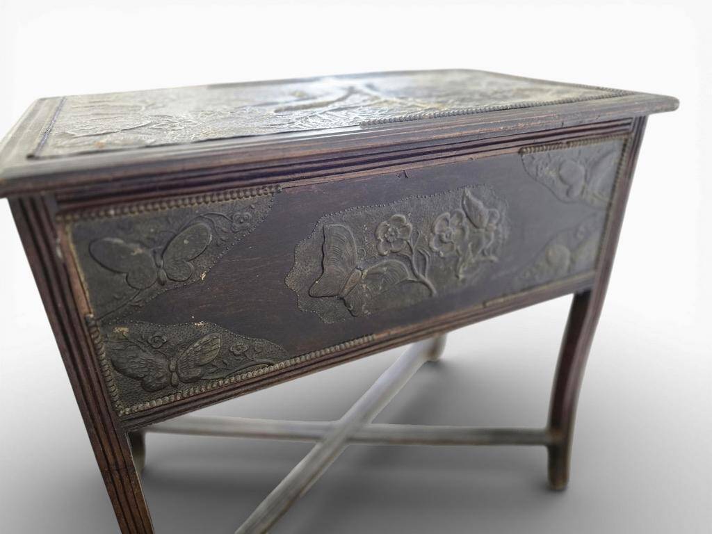 Vintage wooden side table / accent table with copper detail