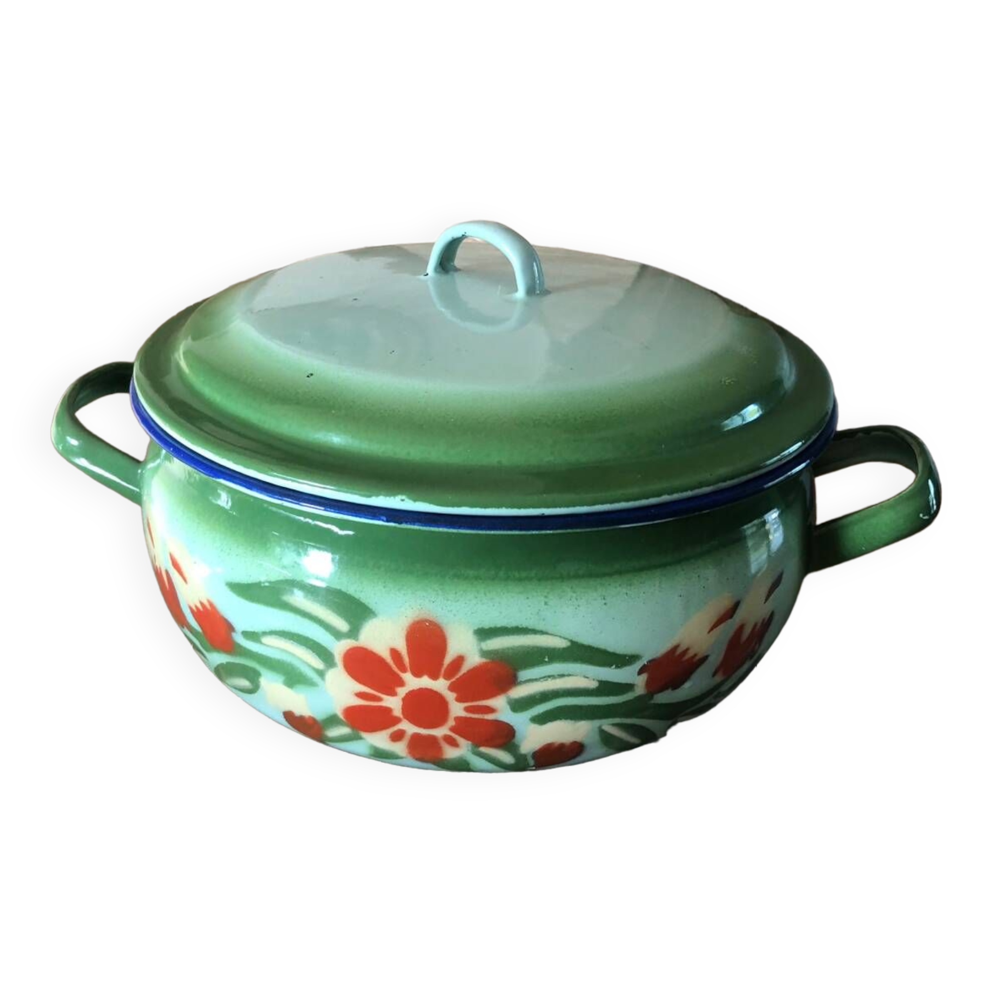 Enamelled sheet tureen