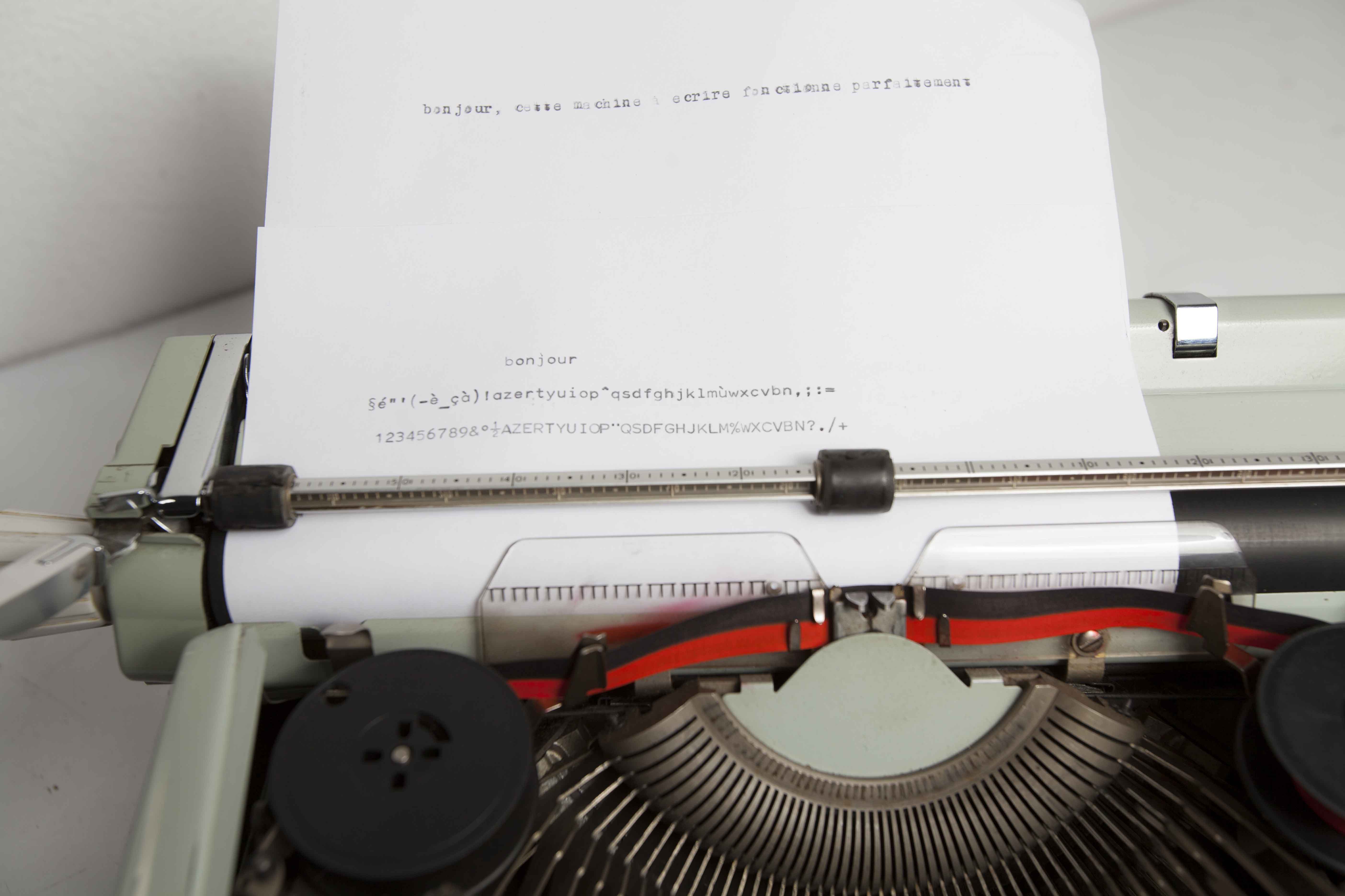 Hermes 3000 typewriter cleaned and tested