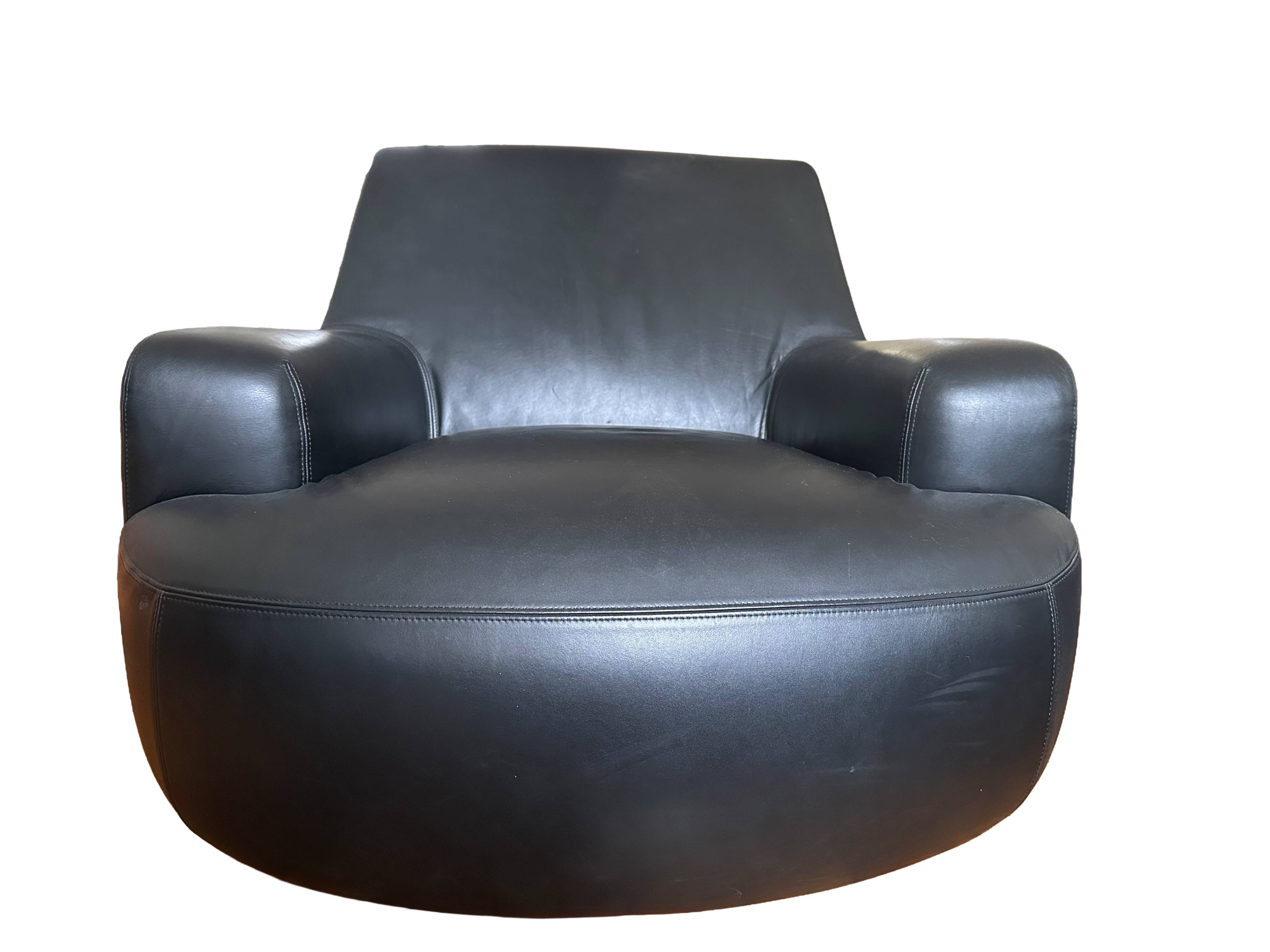 Paire de fauteuils Bug - Paola Navone pour Poliform - cuir - pivotant 360°