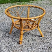 Table basse ronde en rotin plateau en verre des années 70