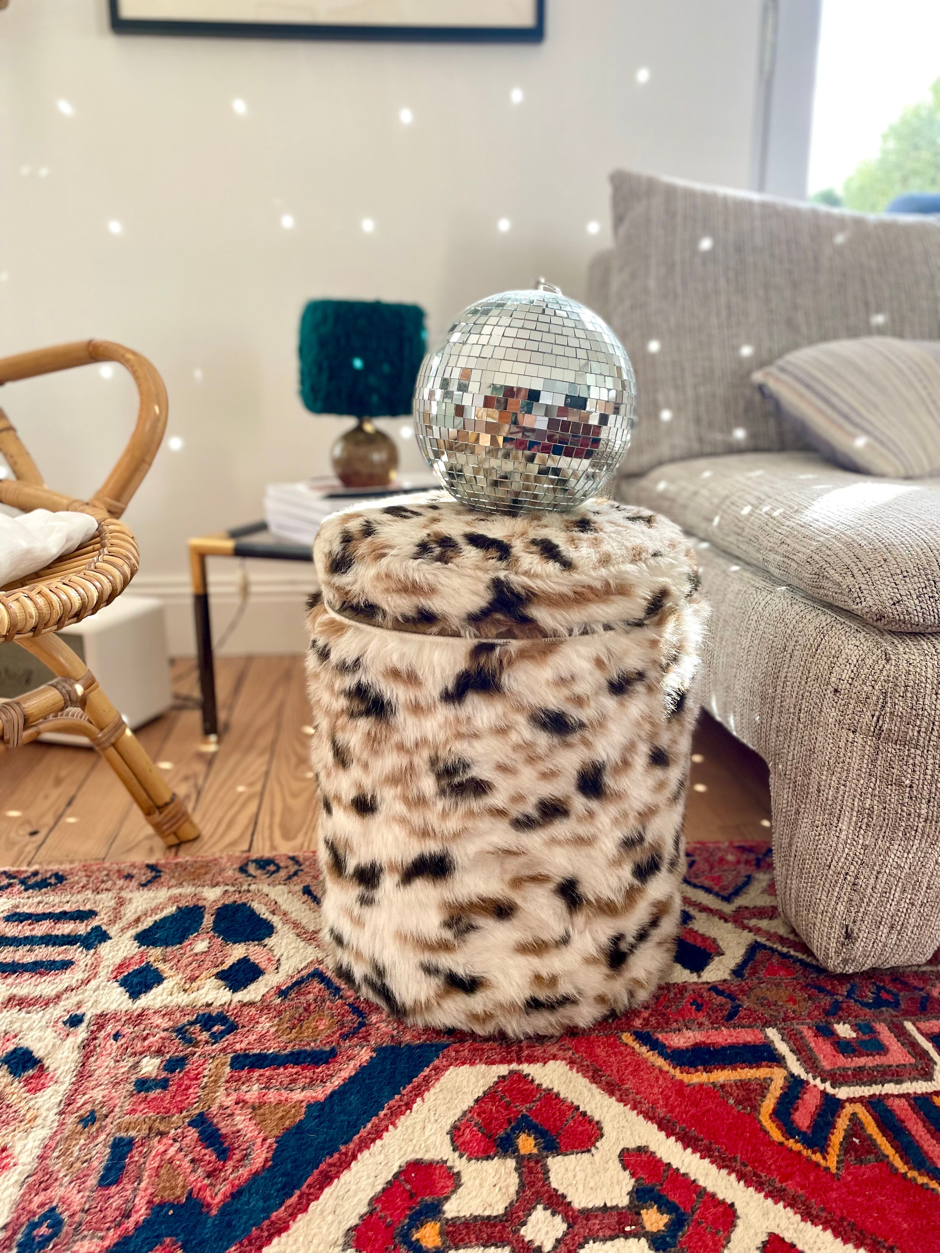 Vintage pile storage pouf 70s