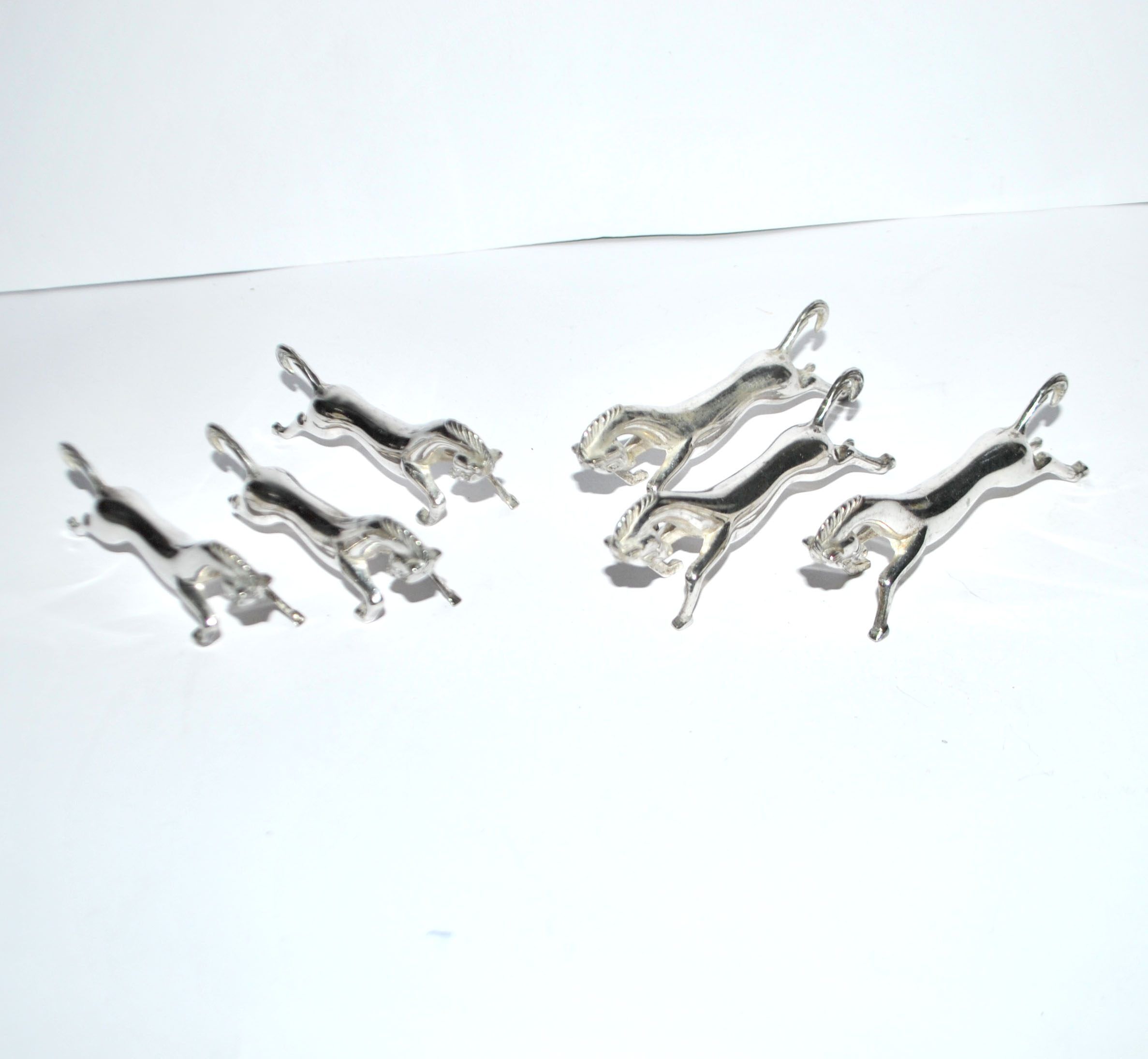 Set of 6 animal-shaped knife rests, modernist horse design in silver-plated metal, equestrian.