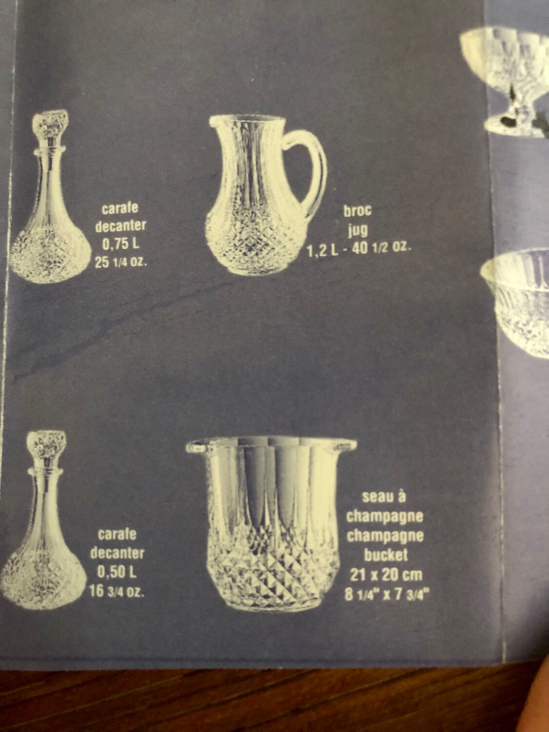 Ice bucket with tongs