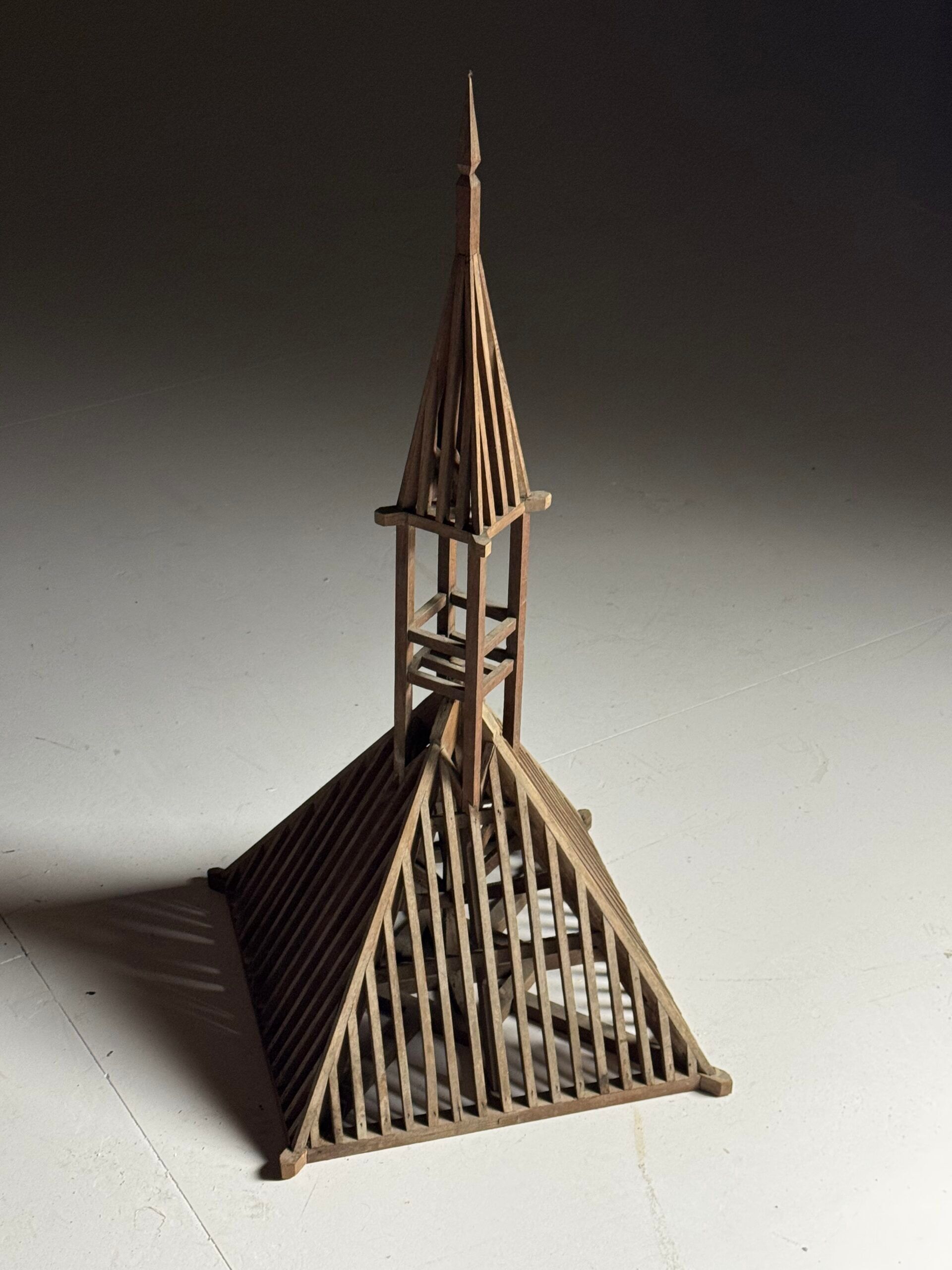 Masterpiece piece, roof construction