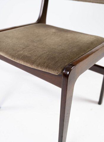 Set of five dining room chairs in dark wood and dark fabric of danish design by Farstrup, 1960s