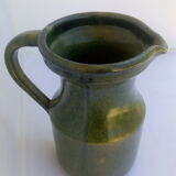 Green water or wine pitcher
