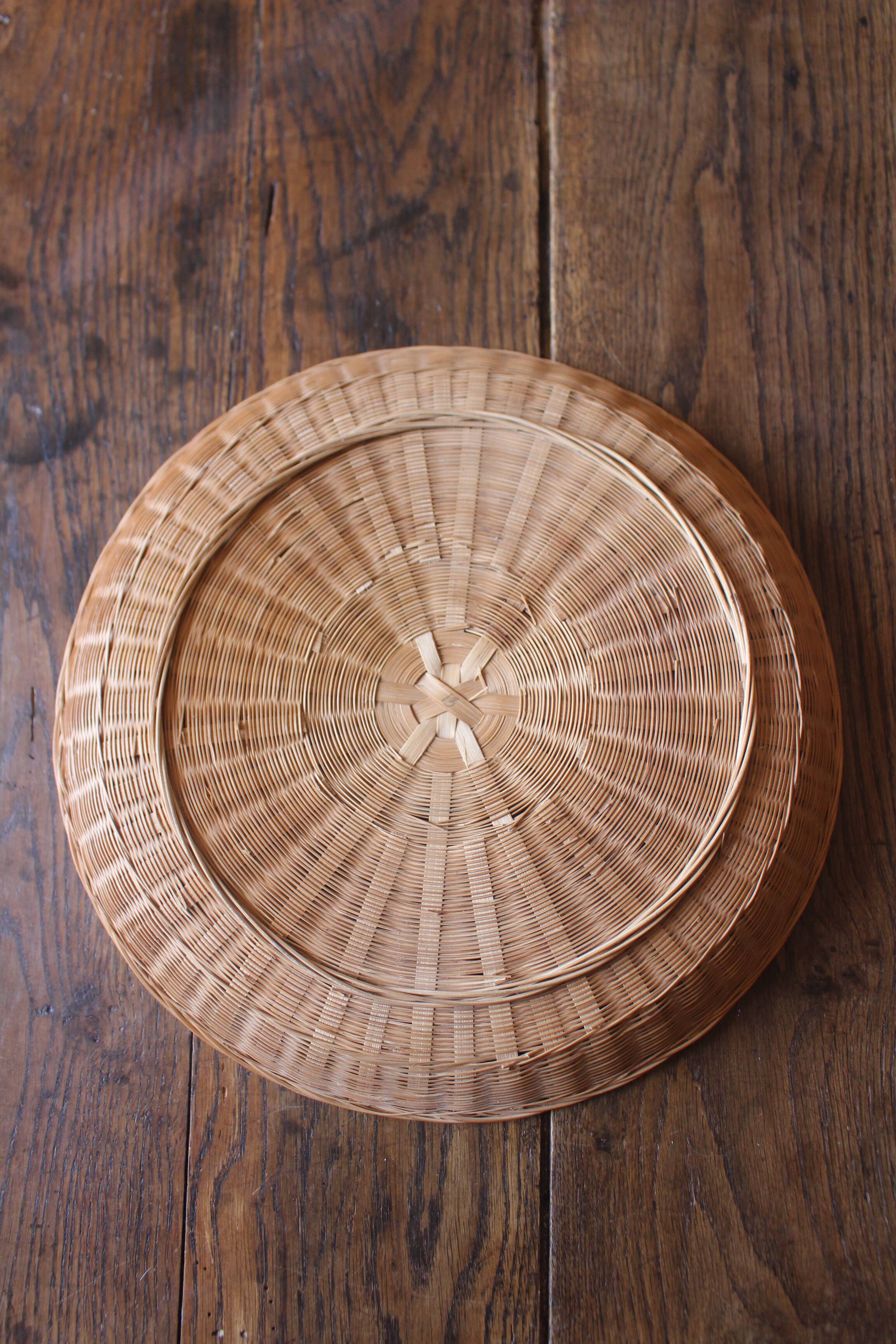 Round basketry top vintage wicker