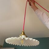 Pleated opaline suspension