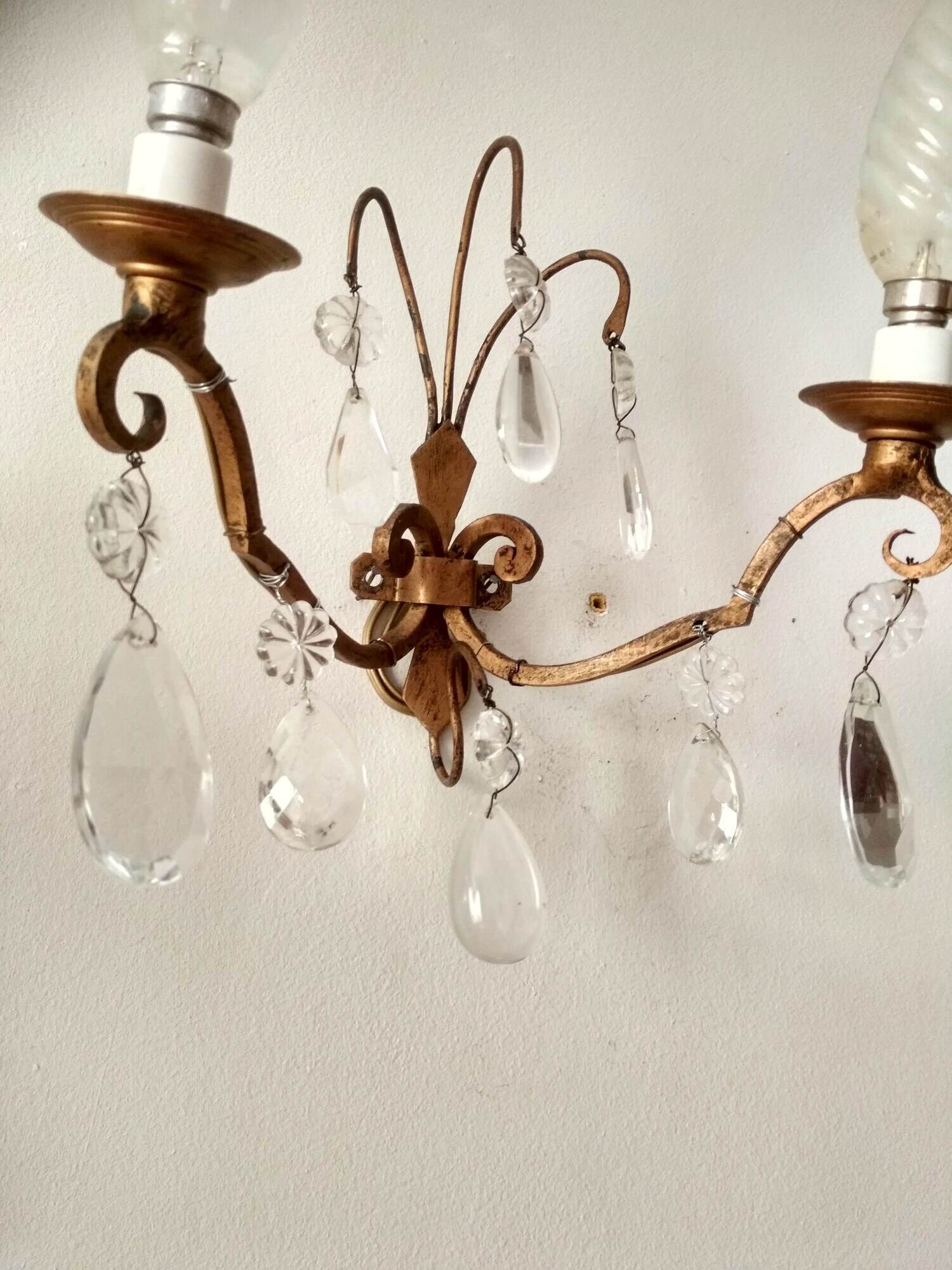 2 wall lamps