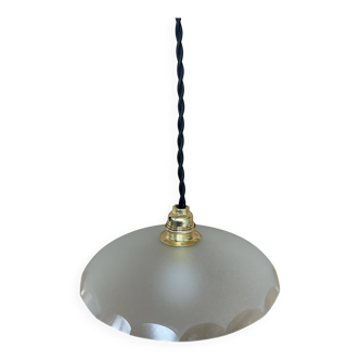 Petite suspension en verre ancienne