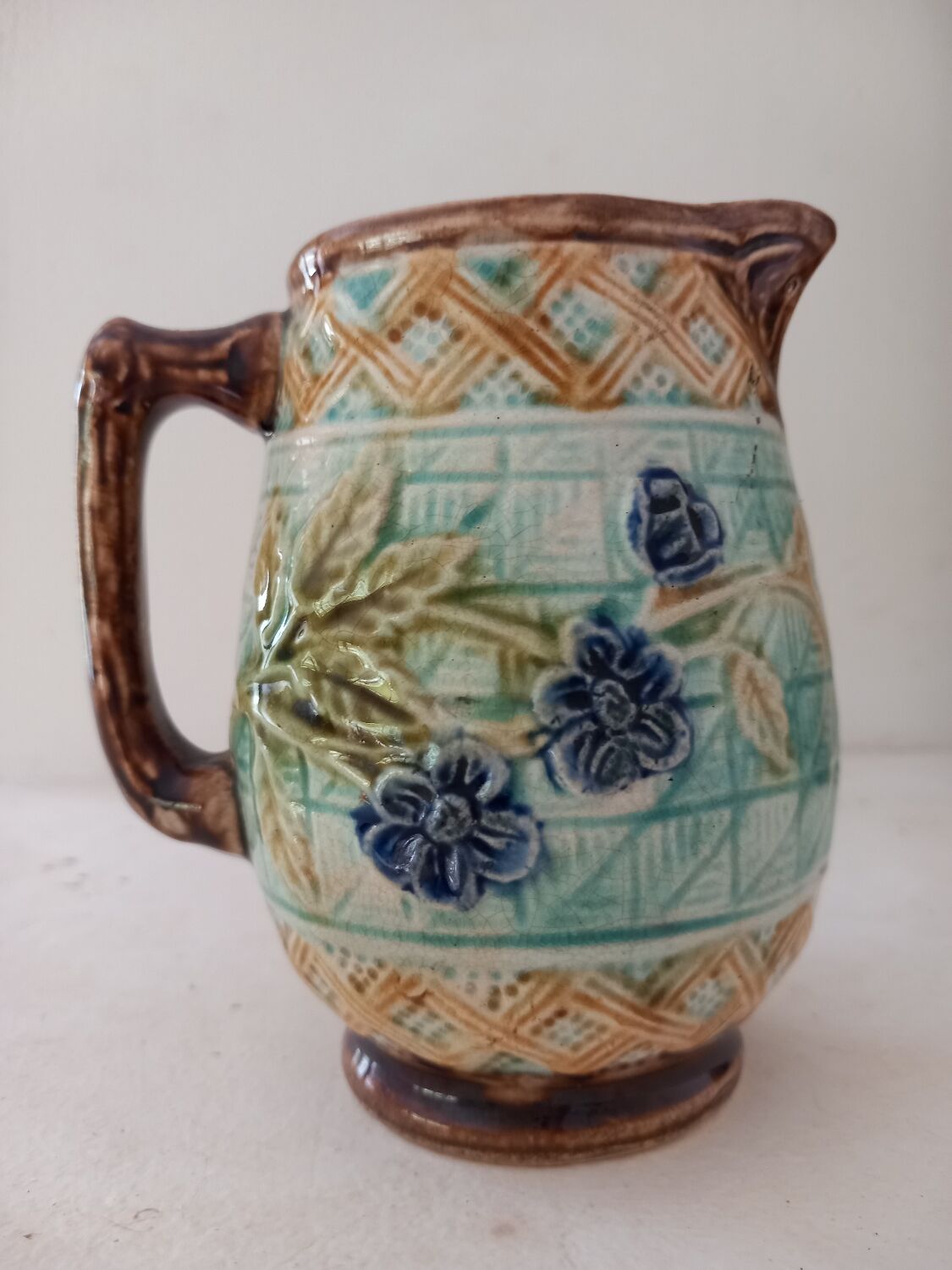 Slush pitcher