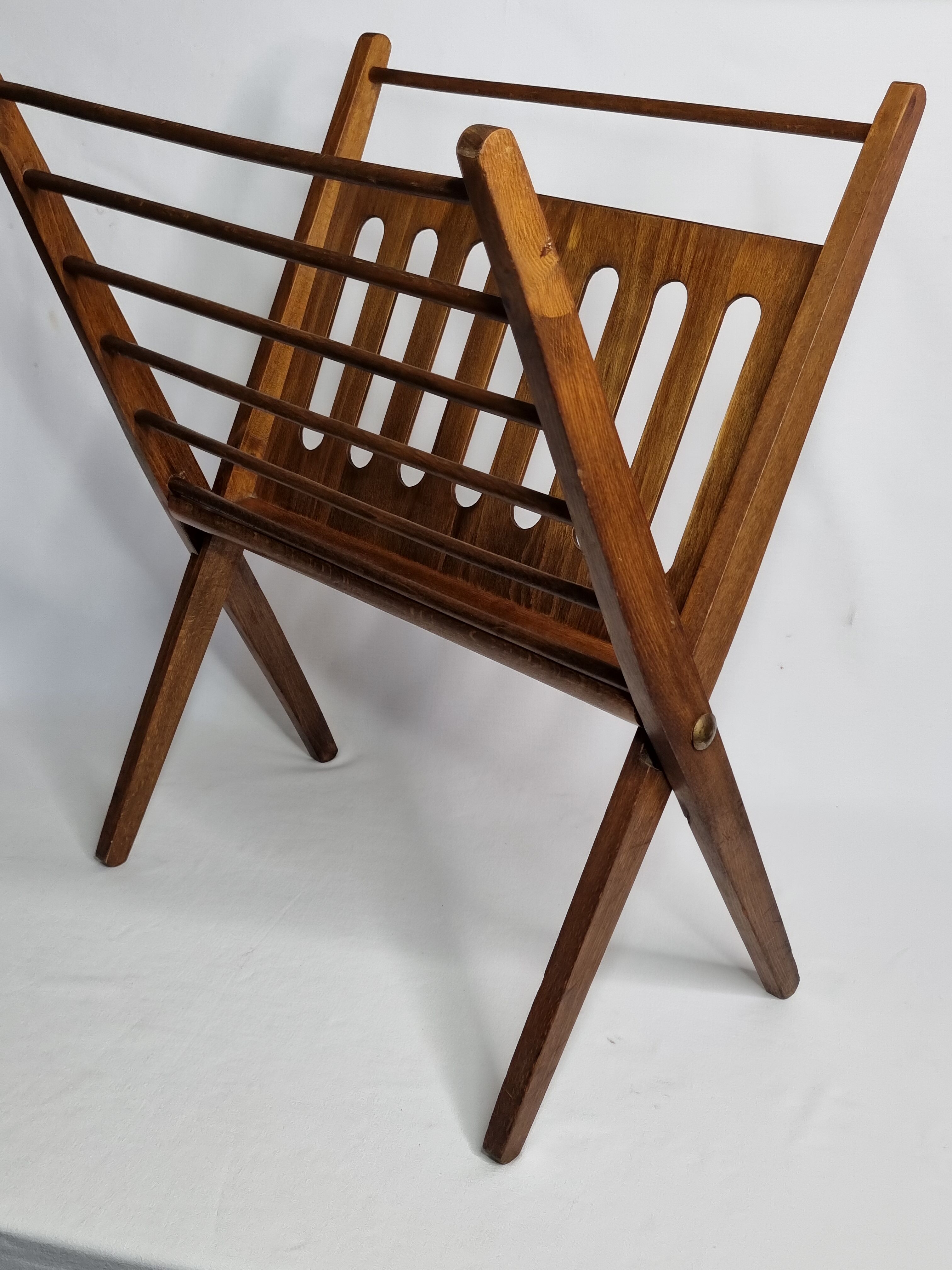 Folding teak magazine holder by Cees Braakman