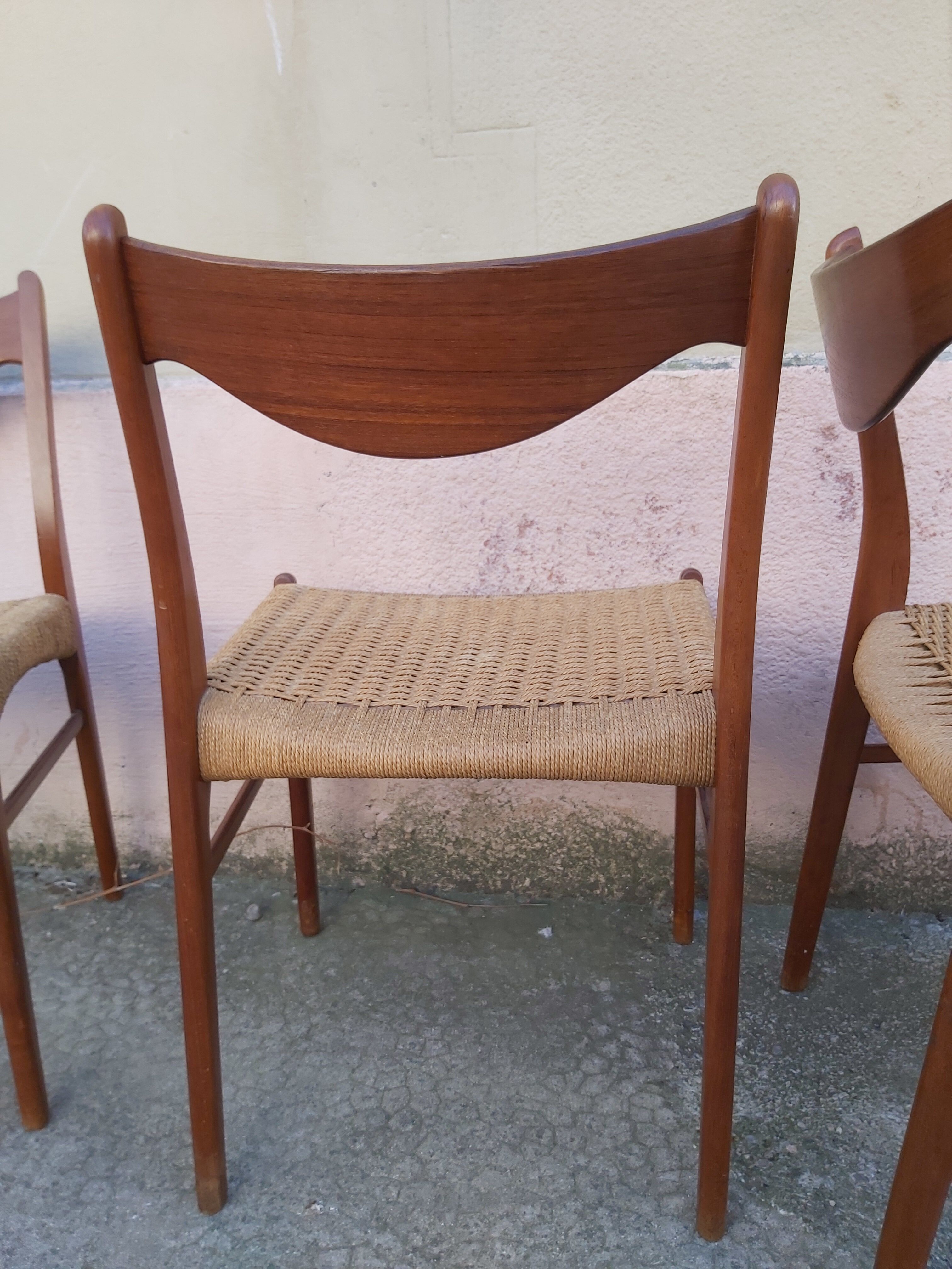 Series of 4 chairs by Bender Madsen and Ejner Larsen for Stølefabrik
