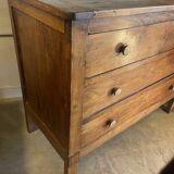Oak chest of drawers
