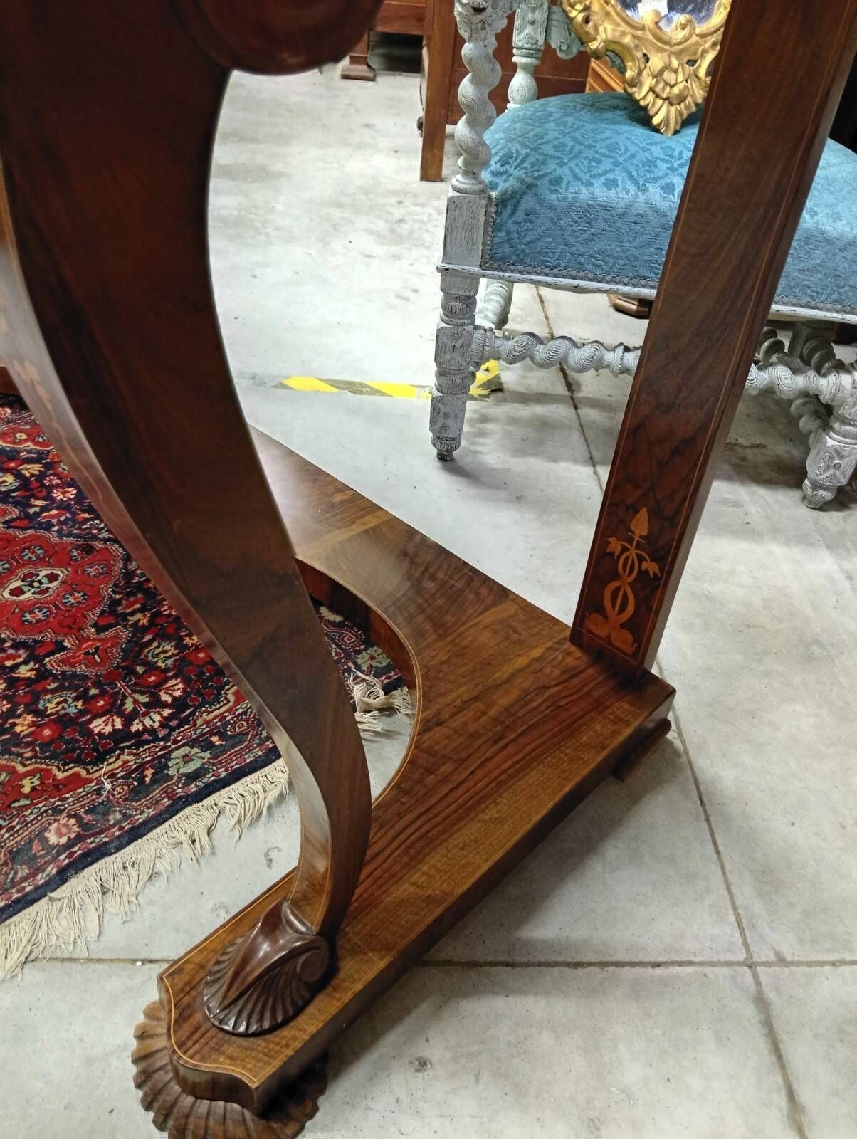 Charles X period console in walnut and marquetry – circa 1825-1830