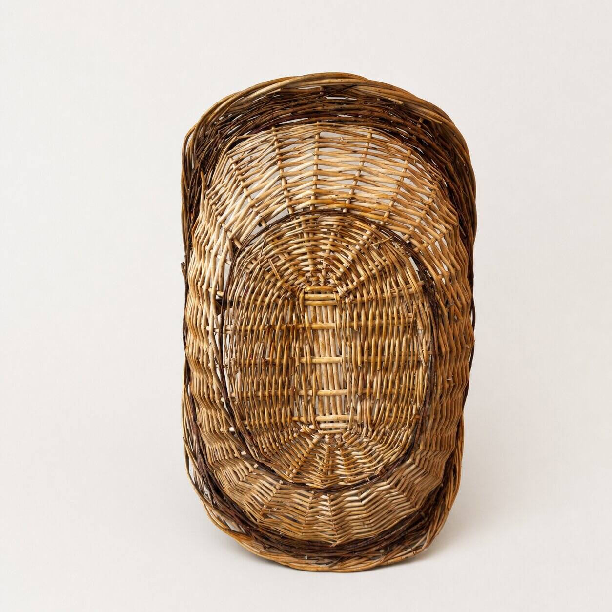 Willow log basket