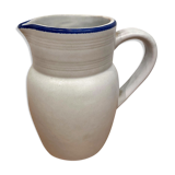 Broc pitcher in sandstone of the rock