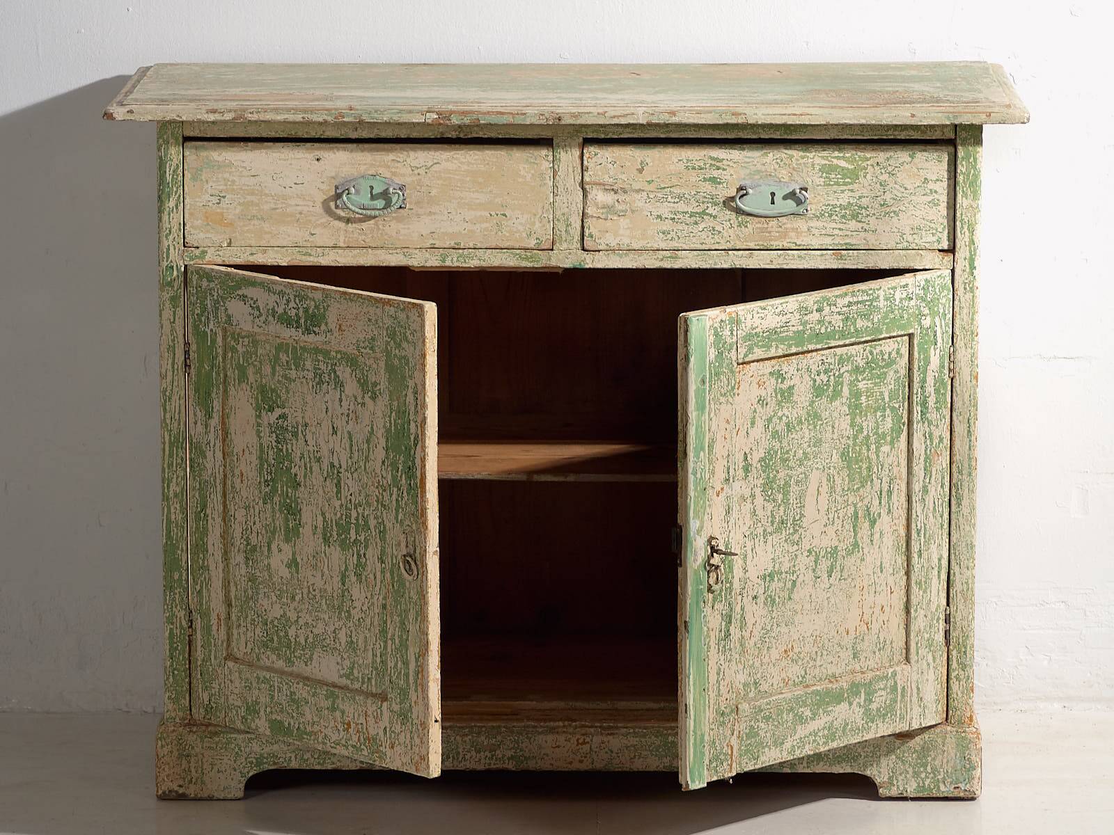 Antique bedroom chest of drawers with green tones (c.1920) #8