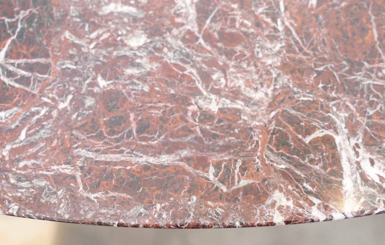 KNOLL editions & PLATNER, round table Ø 180 cm Ruby Red marble