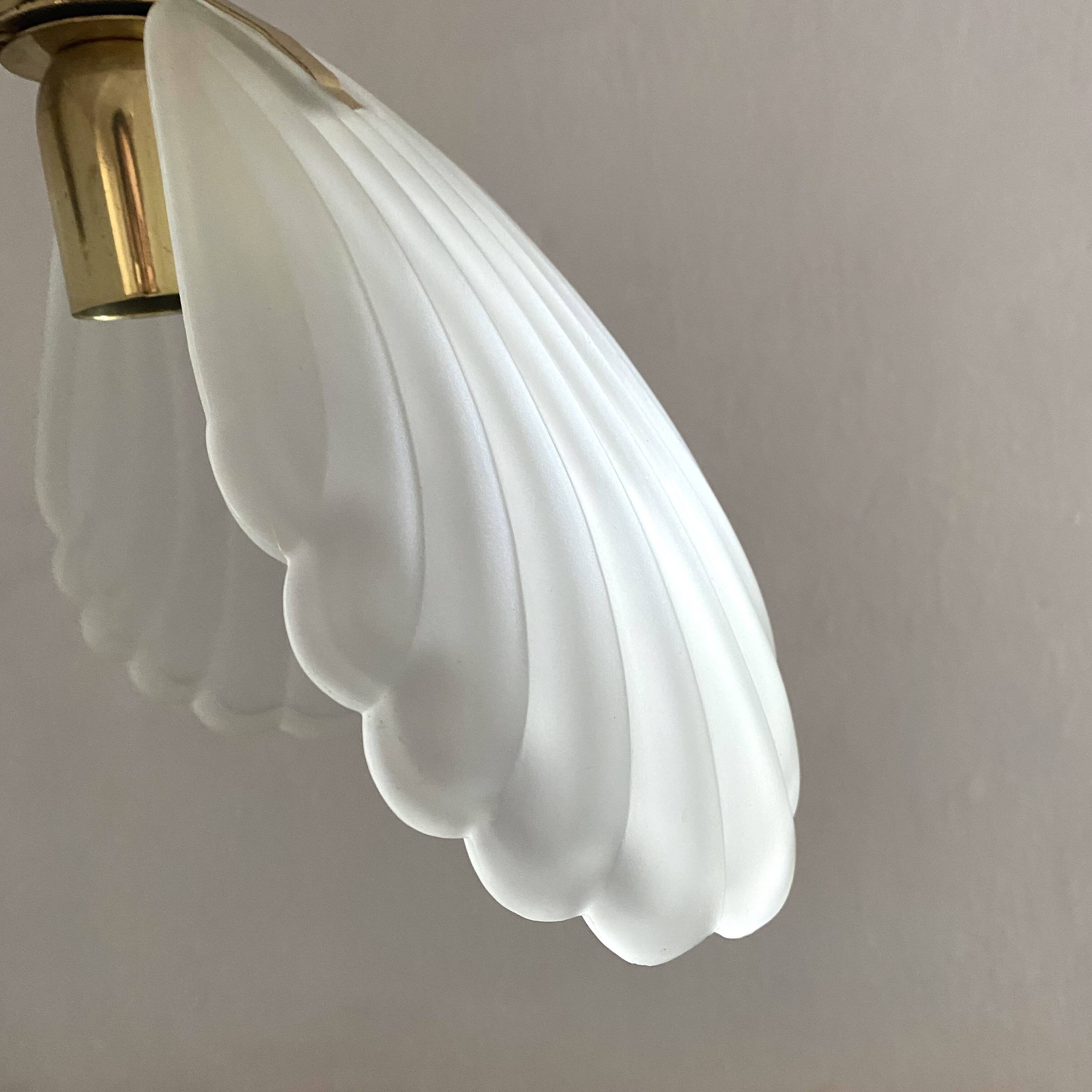 Shell pendant from the 60s-70s.